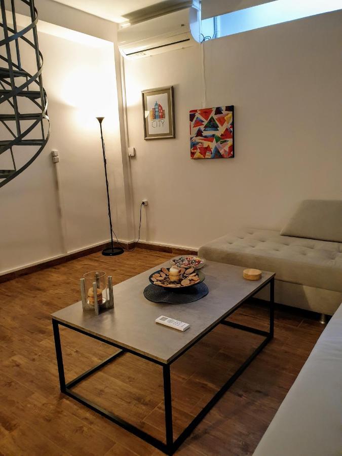City House Loft Apartamento Calamata Exterior foto