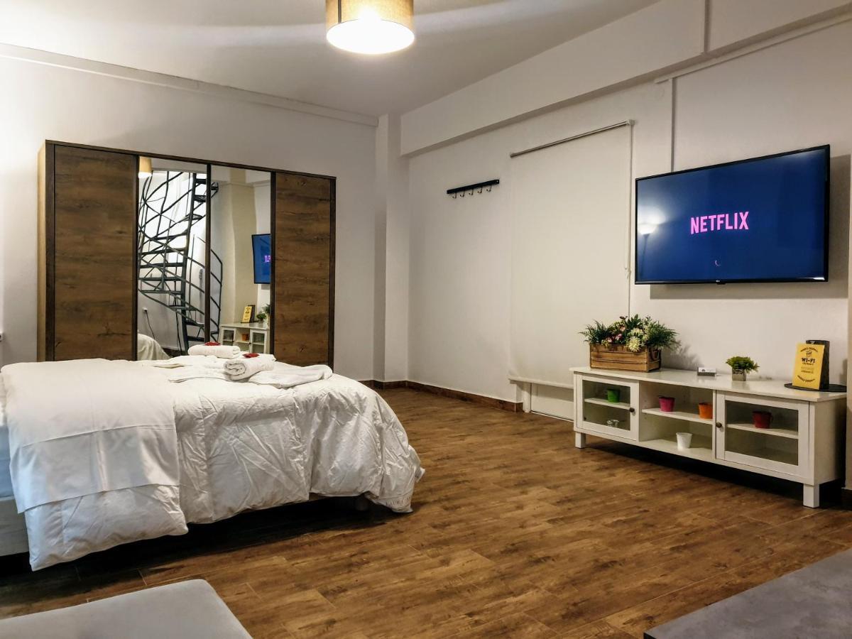 City House Loft Apartamento Calamata Exterior foto
